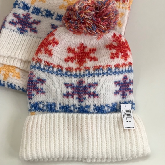 OLD NAVY Fair Isle Scarf and Hat Set NWT Rainbow Snowflake - Picture 2 of 12